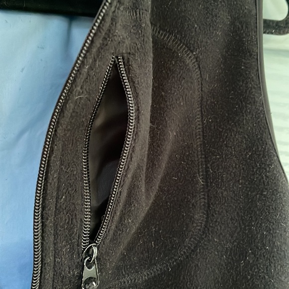 Boys 8-10 reversible vest. - Picture 2 of 5